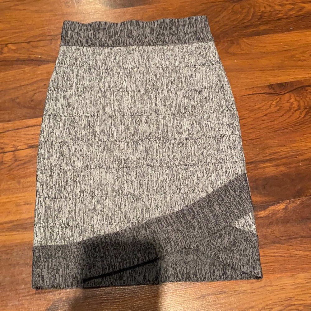 2 for $20 NWOT Two toned grey mini body con skirt